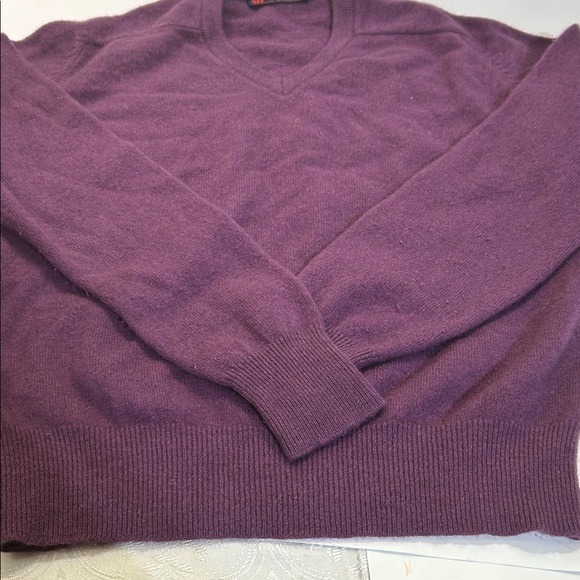 Purple Cashmere Men's Sweater - Picture 9 of 16